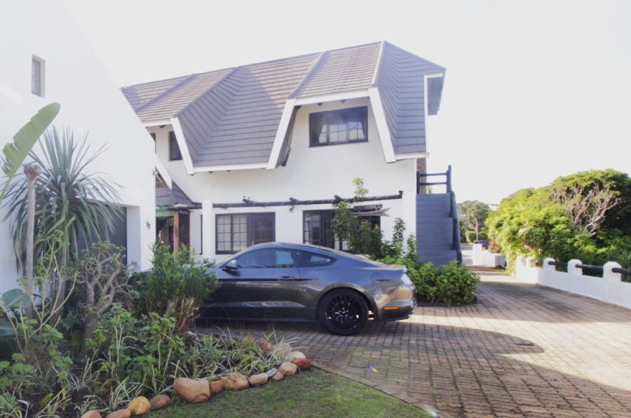 6 Bedroom Property for Sale in Ferreira Town Eastern Cape